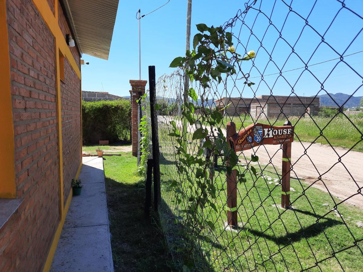 Ruta 20 House Quines Apartment Exterior photo